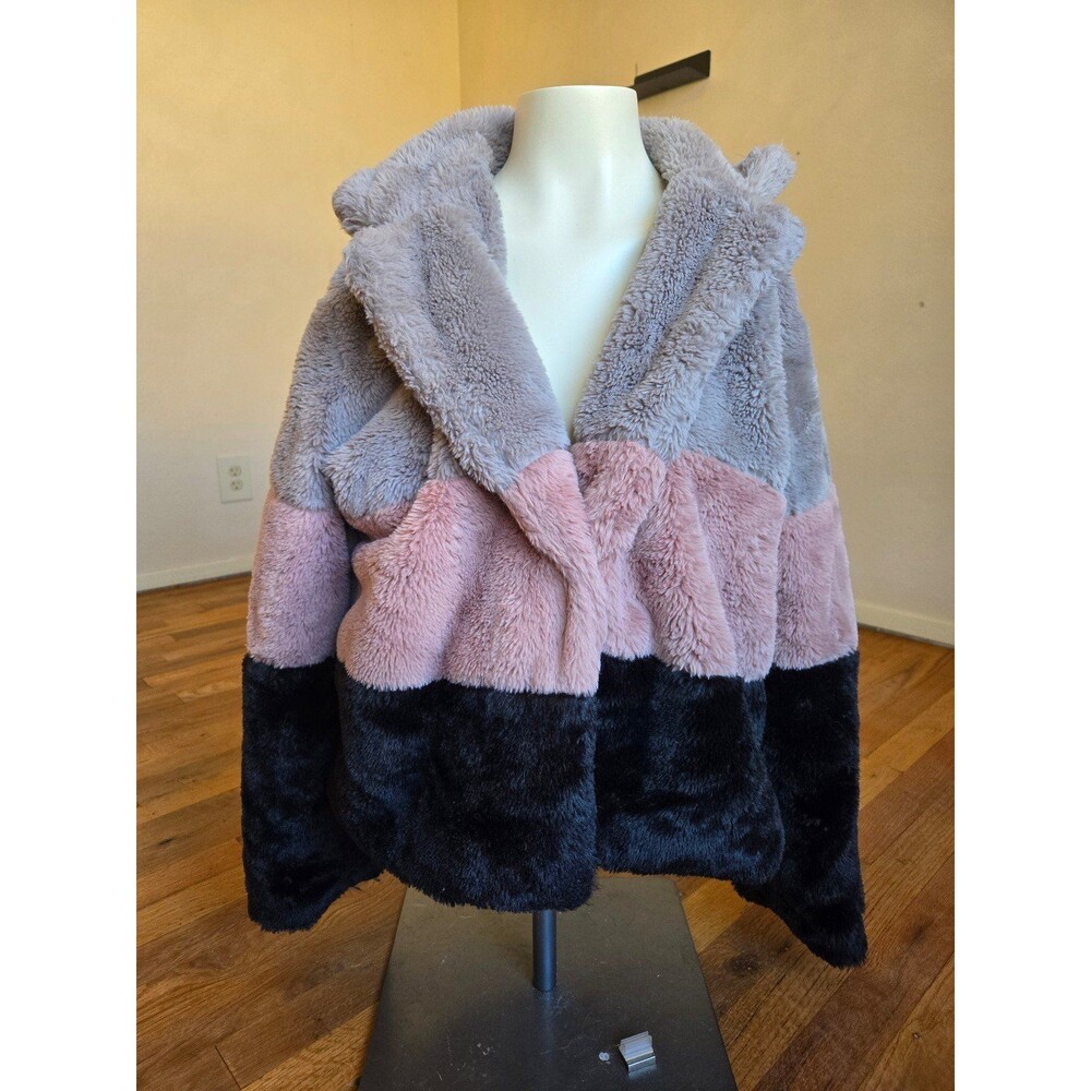 Angel kiss faux fur jacket